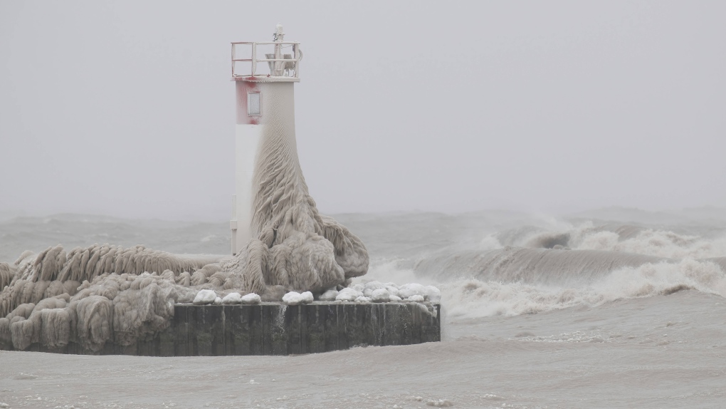Images soumises par les spectateurs de la tempête du week-end dans le sud de l'Ontario