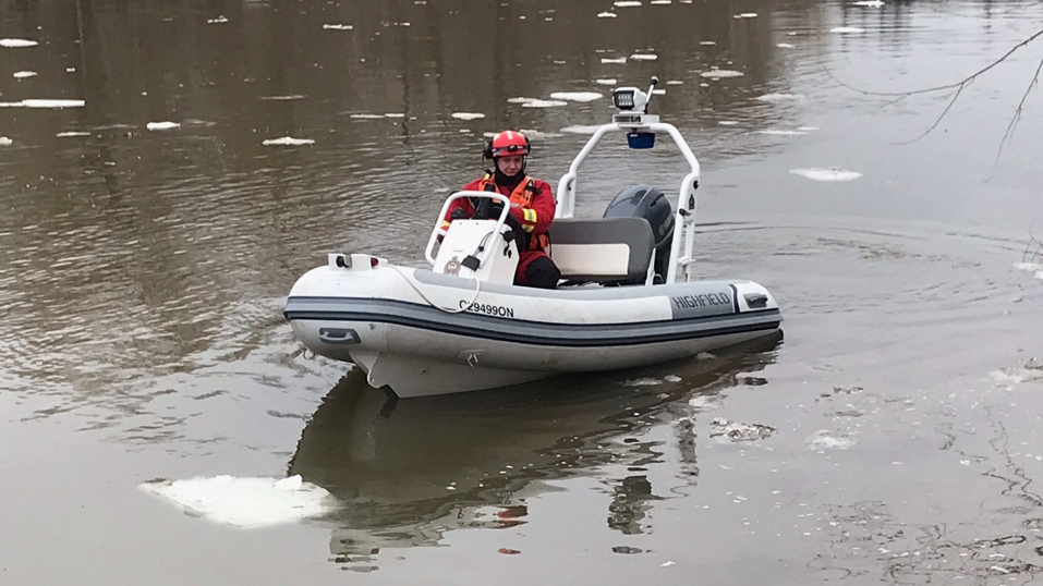 Water rescue crews called to assist search for missing London, Ont. man
