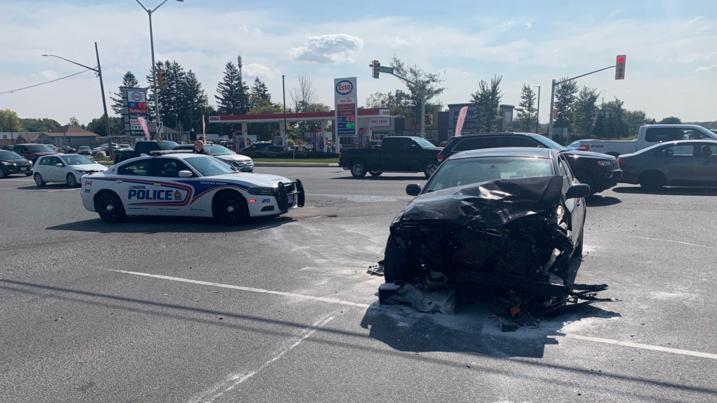 A two-vehicle collision knocked down a traffic light standard at Veterans Memorial Parkway and Dundas Street in London, Ont. on Sept. 23, 2023. (Brent Lale/CTV News London) 