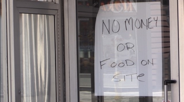 No money or food on site sign